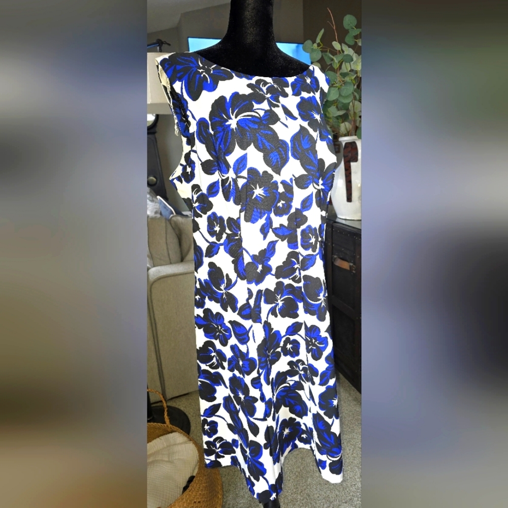 Jessica Howard Plus size Floral Blue and Black Dress